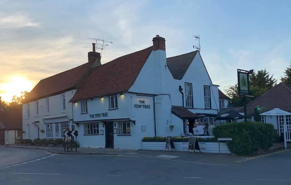 Manuden Stay And Relax At The Yew Tree מראה חיצוני תמונה