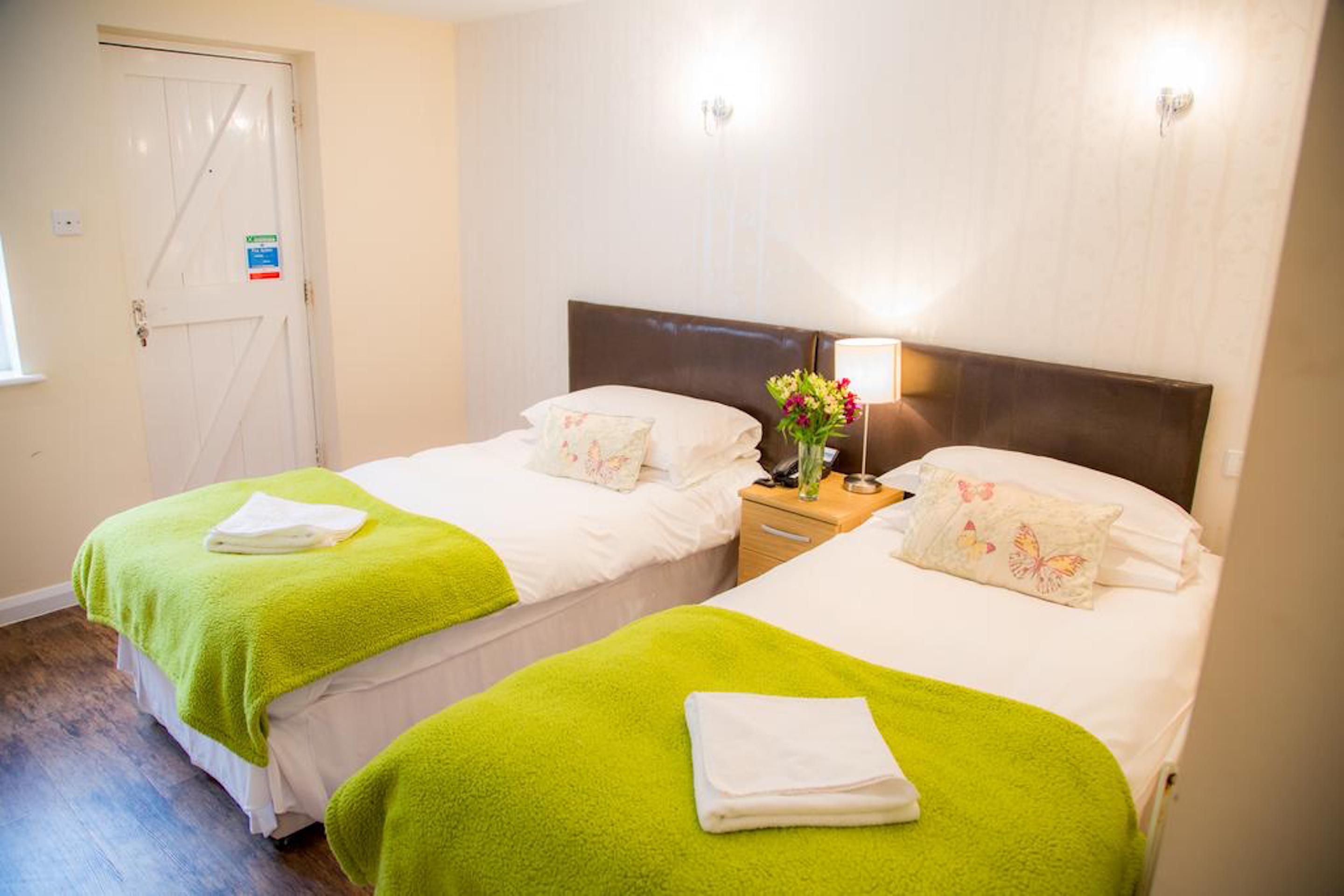 Manuden Stay And Relax At The Yew Tree מראה חיצוני תמונה