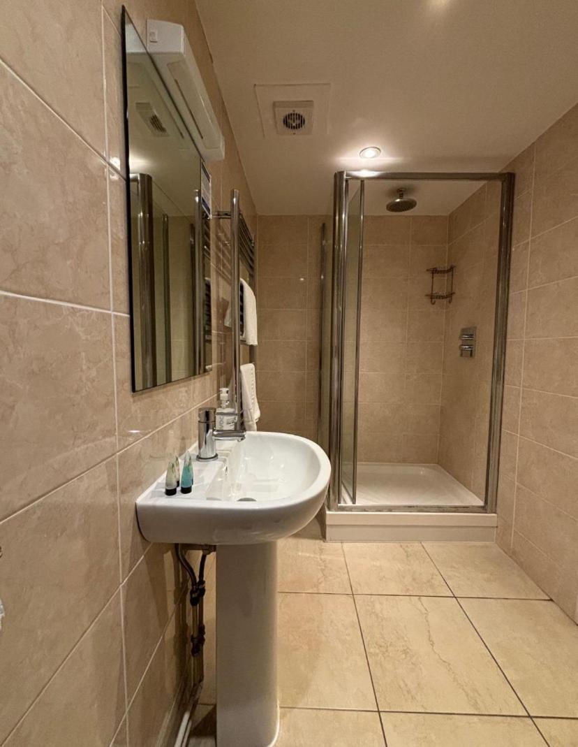 Manuden Stay And Relax At The Yew Tree מראה חיצוני תמונה