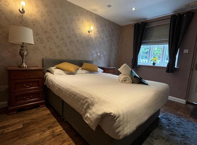 Manuden Stay And Relax At The Yew Tree מראה חיצוני תמונה